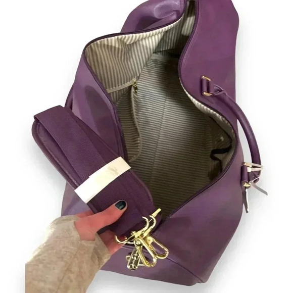 NWT Jessica Simpson Opal Medium PVC Duffel W/ Handle/Detachable Shoulder Strap - Picture 6 of 12